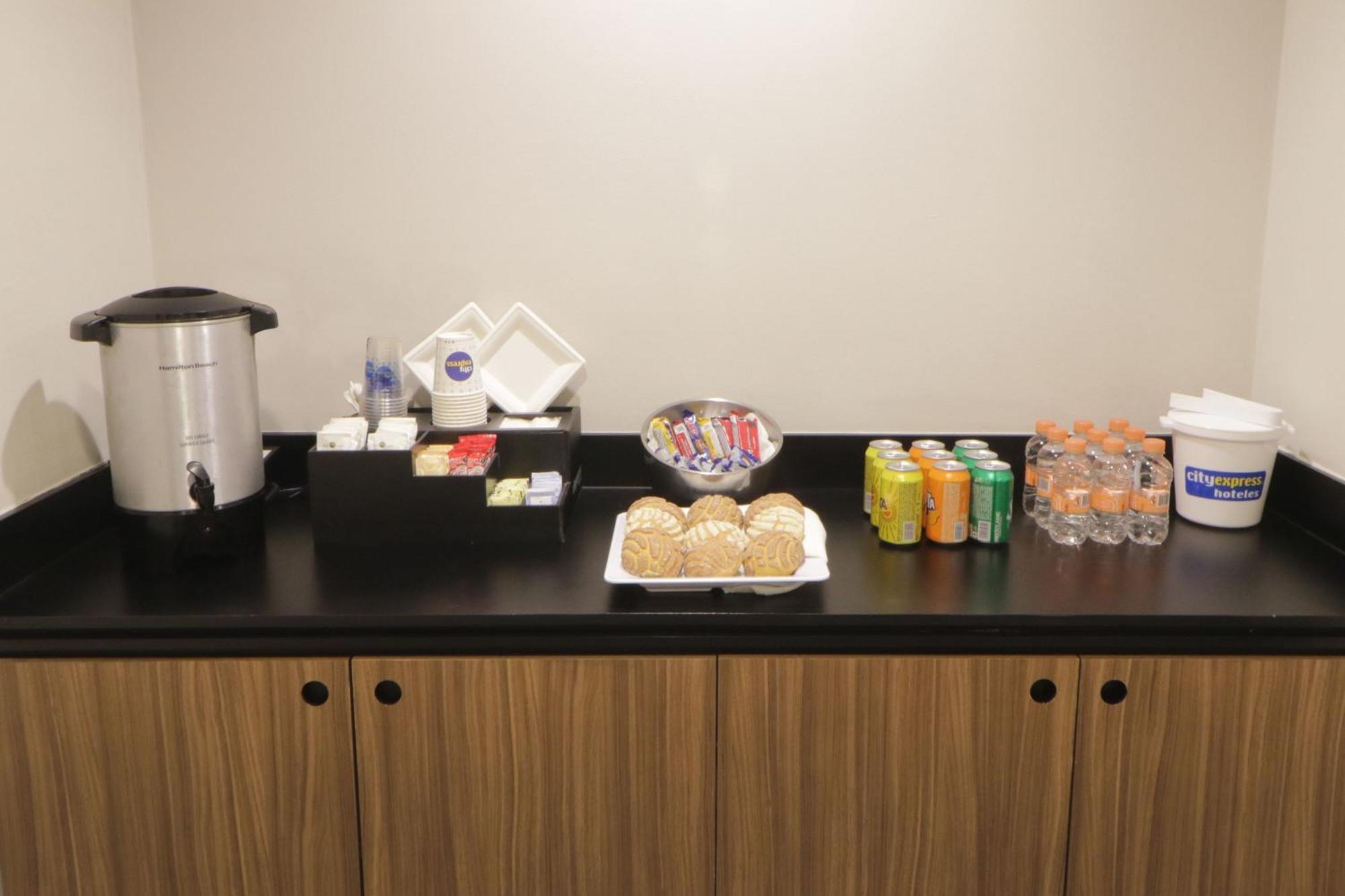 City Express Plus By Marriott Cali Colombia Εξωτερικό φωτογραφία