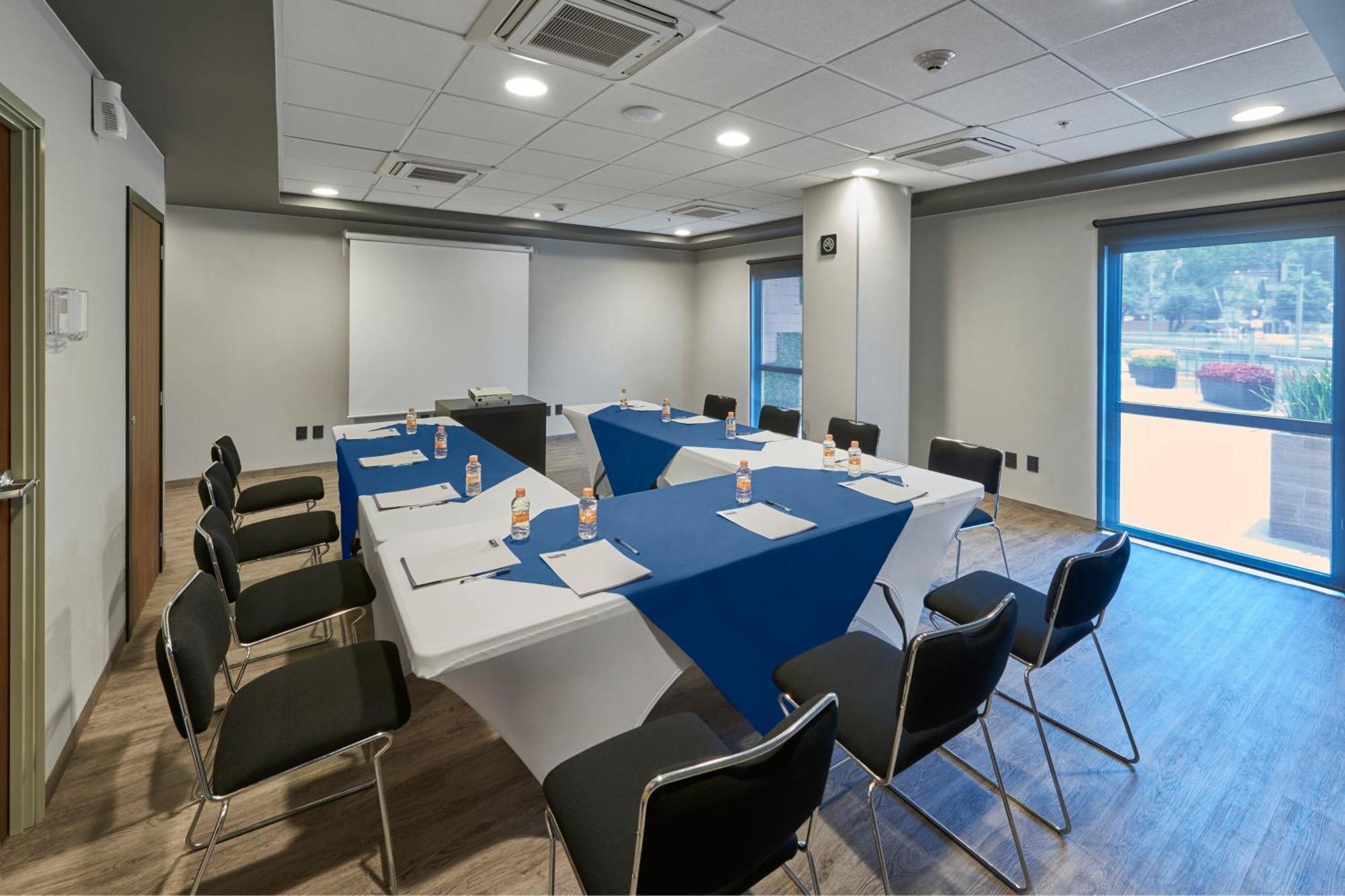 City Express Plus By Marriott Cali Colombia Εξωτερικό φωτογραφία