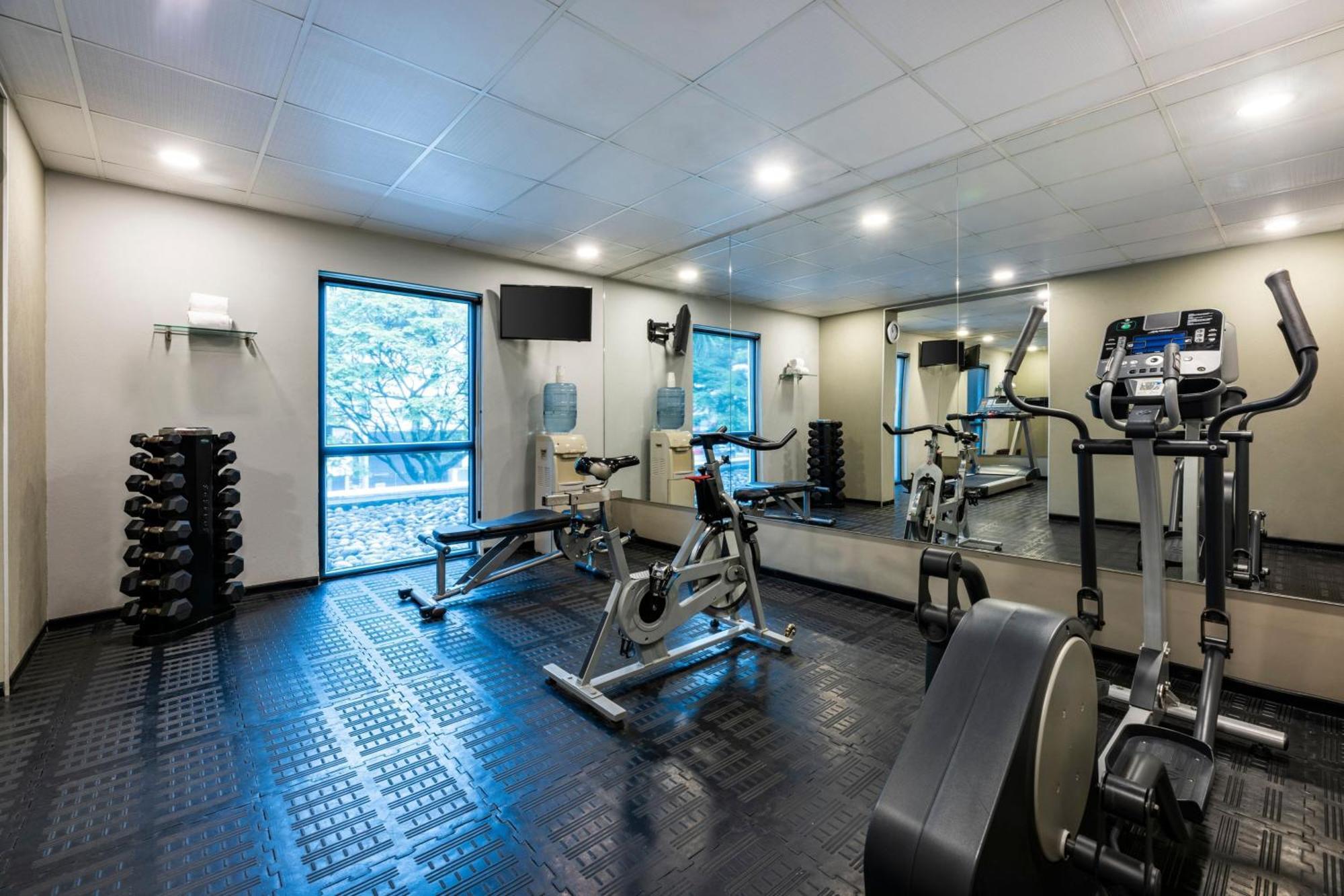 City Express Plus By Marriott Cali Colombia Εξωτερικό φωτογραφία