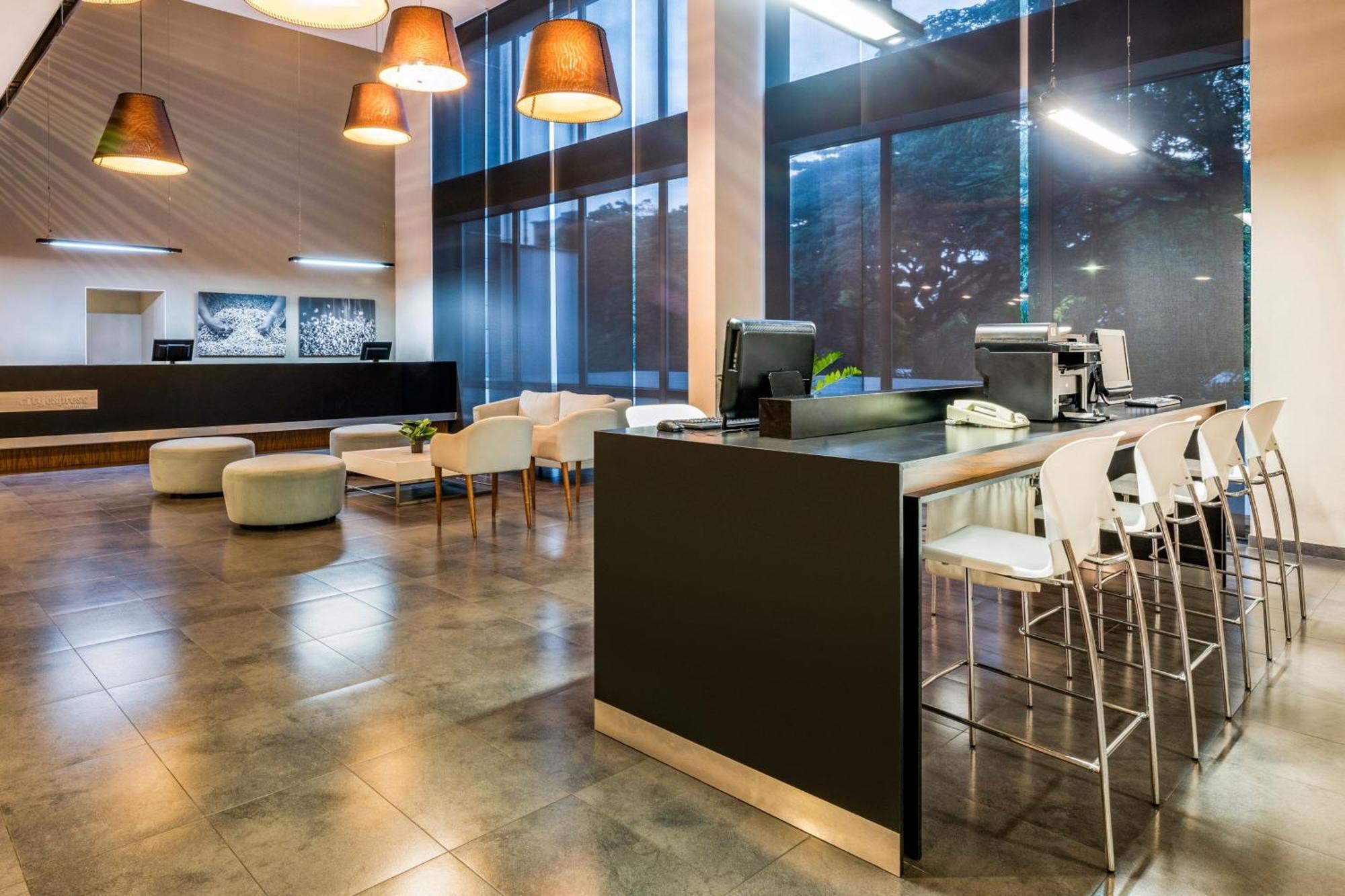 City Express Plus By Marriott Cali Colombia Εξωτερικό φωτογραφία
