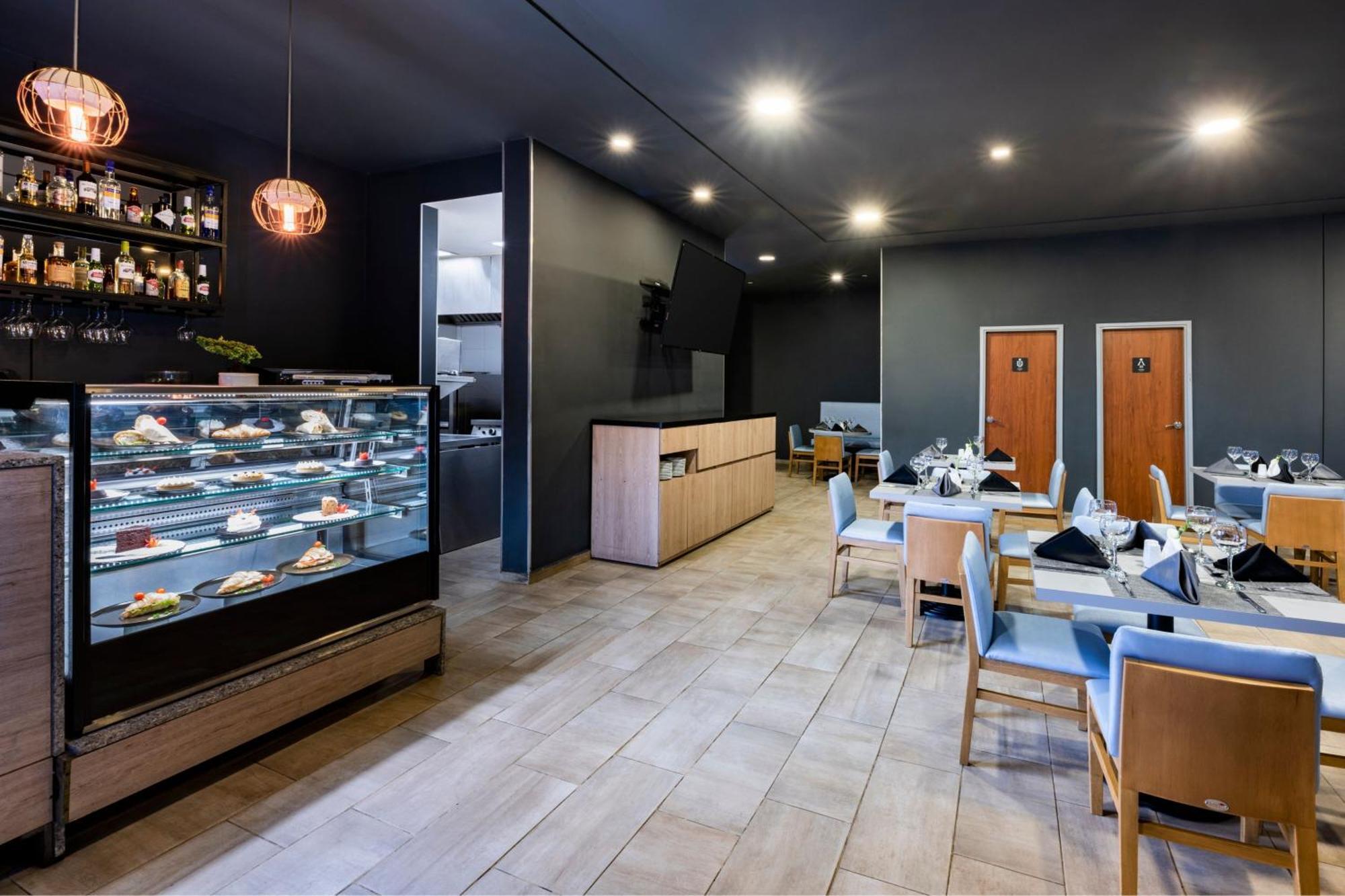 City Express Plus By Marriott Cali Colombia Εξωτερικό φωτογραφία