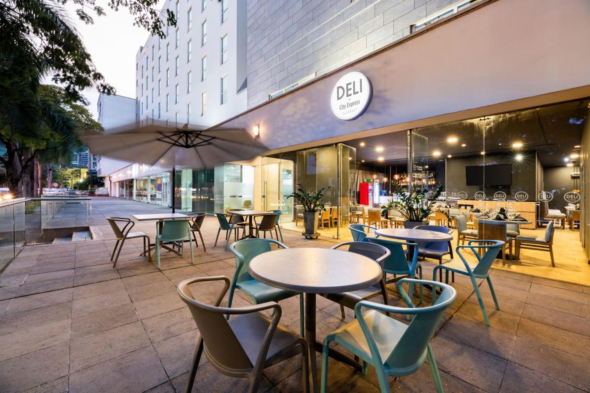 City Express Plus By Marriott Cali Colombia Εξωτερικό φωτογραφία