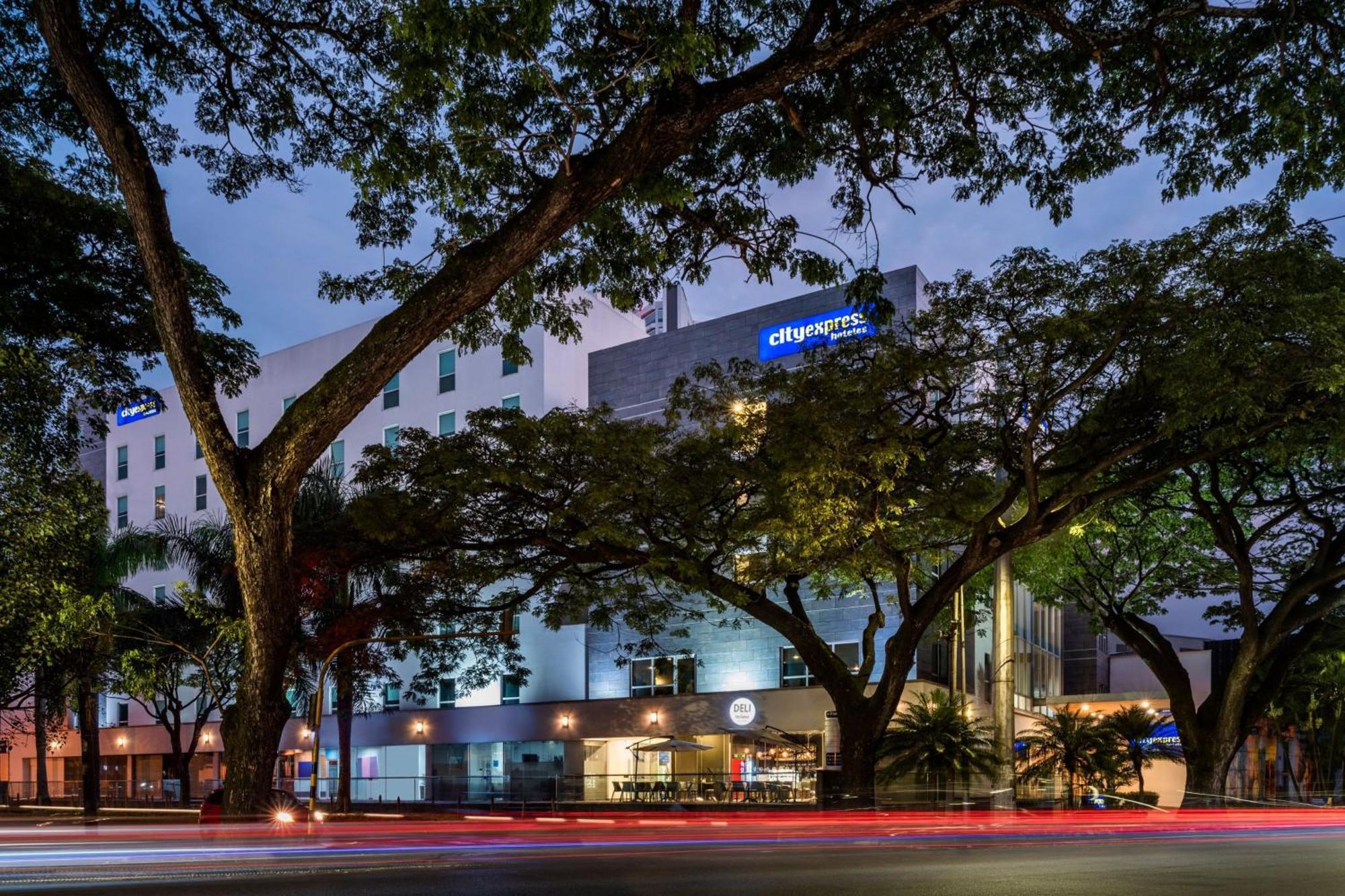 City Express Plus By Marriott Cali Colombia Εξωτερικό φωτογραφία