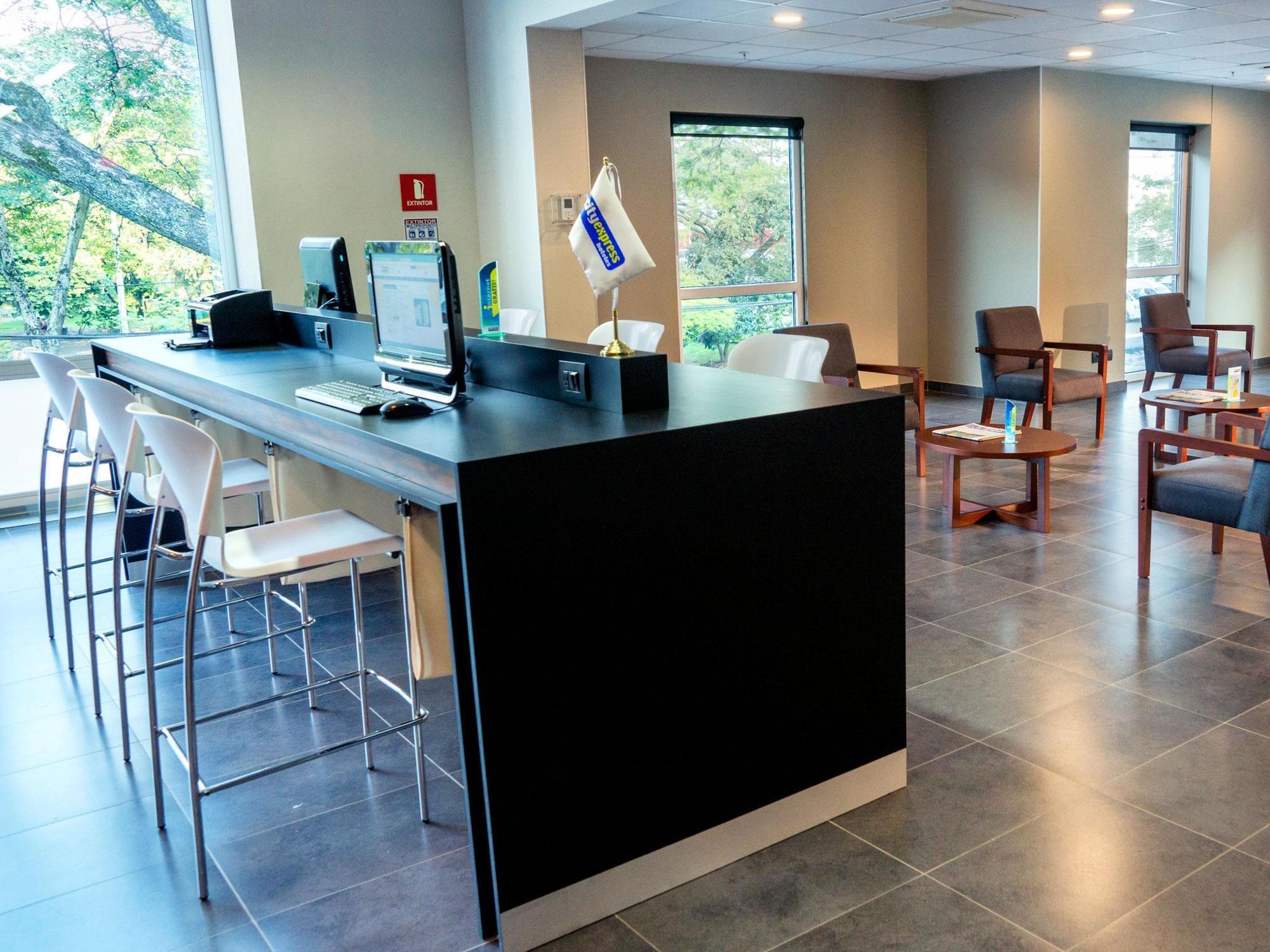 City Express Plus By Marriott Cali Colombia Εξωτερικό φωτογραφία
